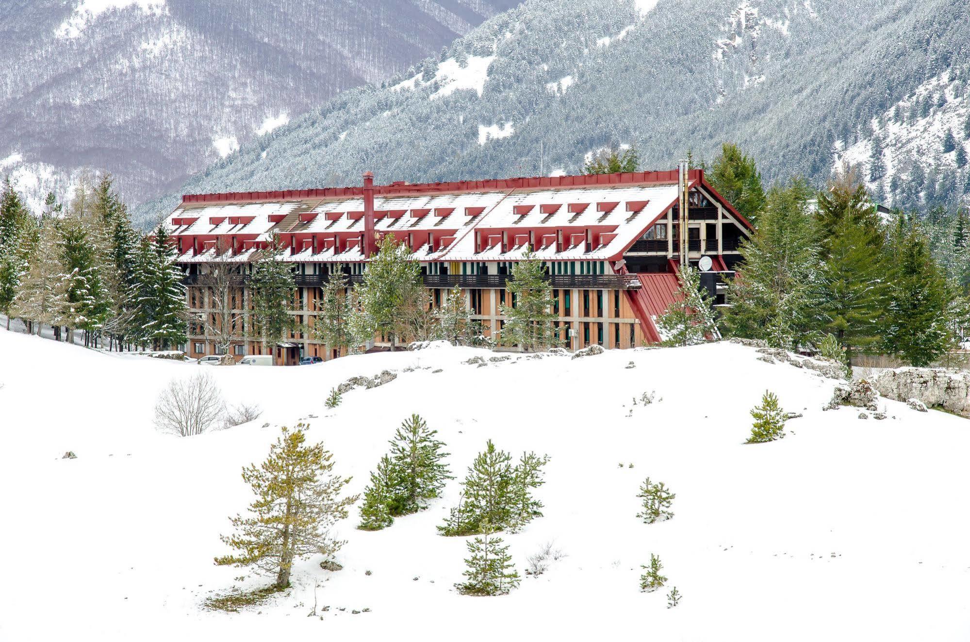 Hotel Residence Club Primula Pescasseroli Exterior photo